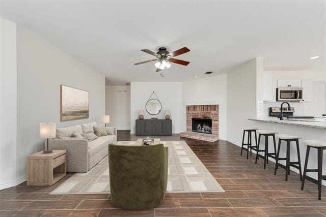 Building Photo - 6713 Longleaf Ln