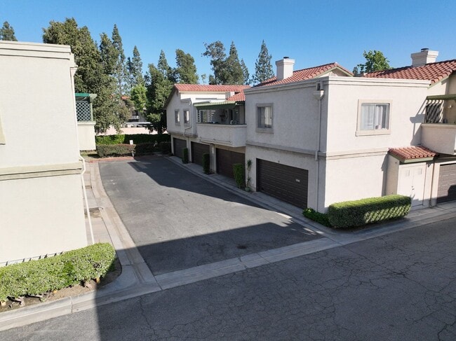 Building Photo - "Meadow Wood Village" Two-Story Condominium Now Available for Lease!