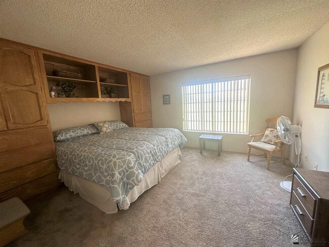 Building Photo - 12495 E Del Rey Dr