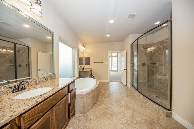 Building Photo - 27811 Bradford Ridge Dr