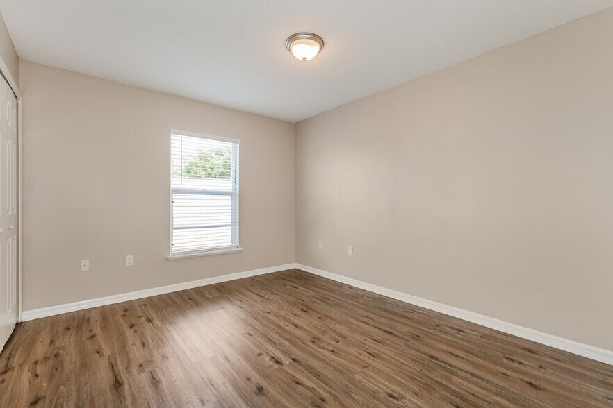Building Photo - 30200 Double Dr