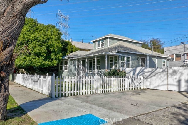 Building Photo - 1144 Evergreen St