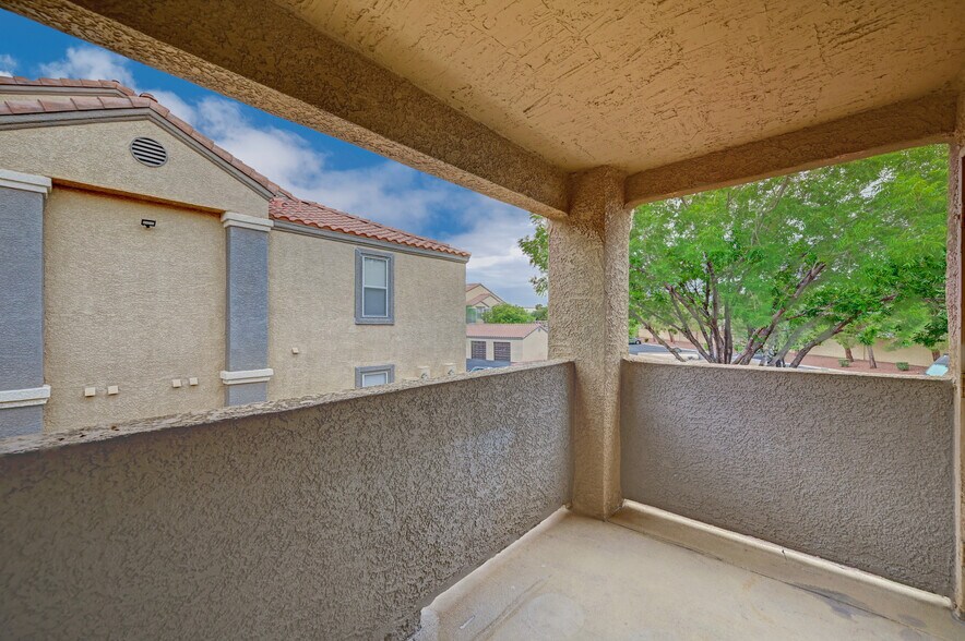 Building Photo - 2300 E Silverado Ranch Blvd