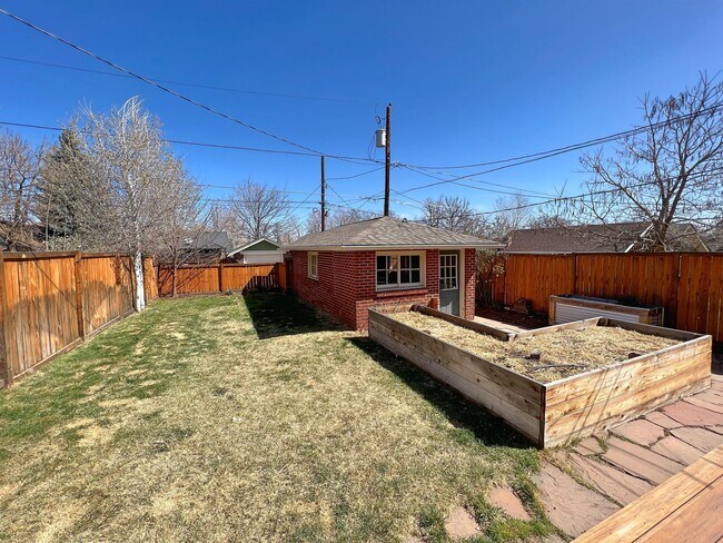 Building Photo - 3165 W 36th Ave