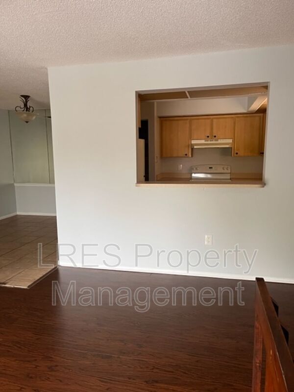 Building Photo - 4564 Pheasant Run Dr