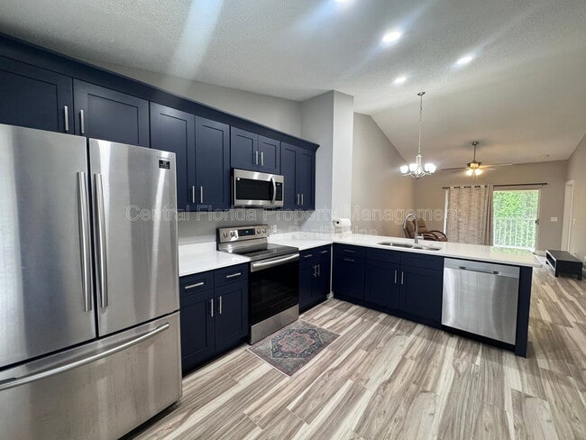 Building Photo - 13903 Timberland Dr