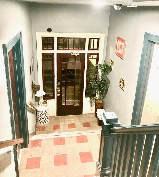 Building Photo - 1901 4th Ave