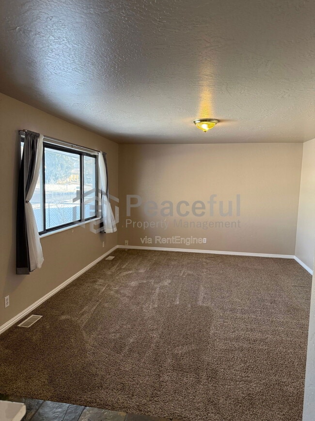 Building Photo - 2009 W Celia Way