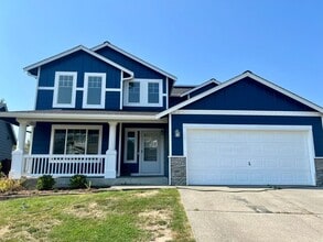 Building Photo - Beautiful 4Bd 2.5Ba home in Blaine!
