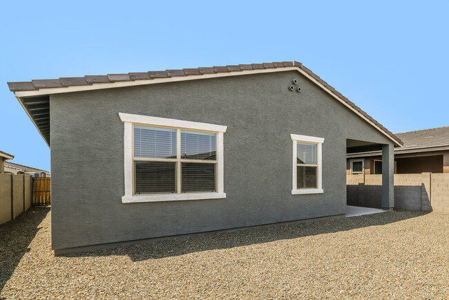 Building Photo - 6852 W Levi Dr