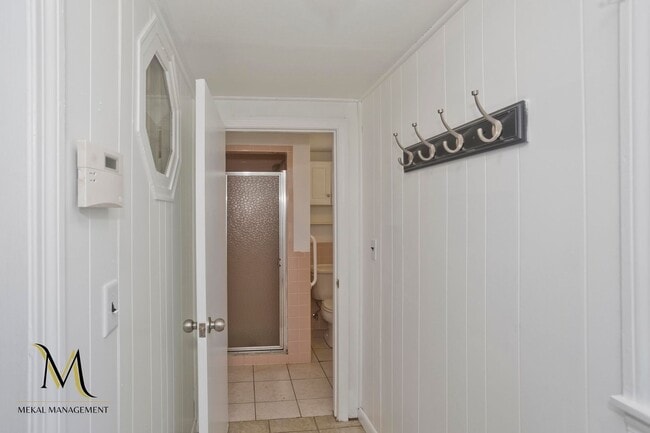 Building Photo - COMING SOON! Waterfront Single Family Home for Rent!