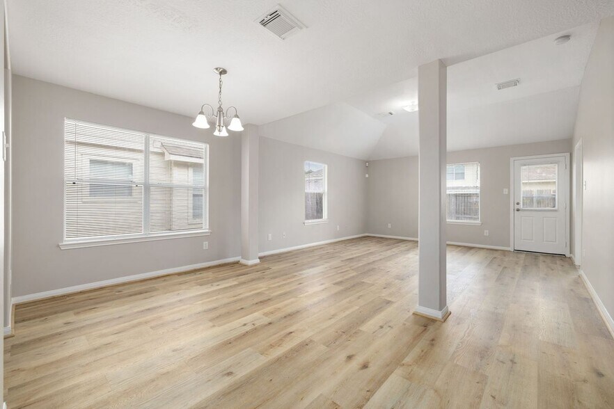 Building Photo - 6002 Fergis Dr