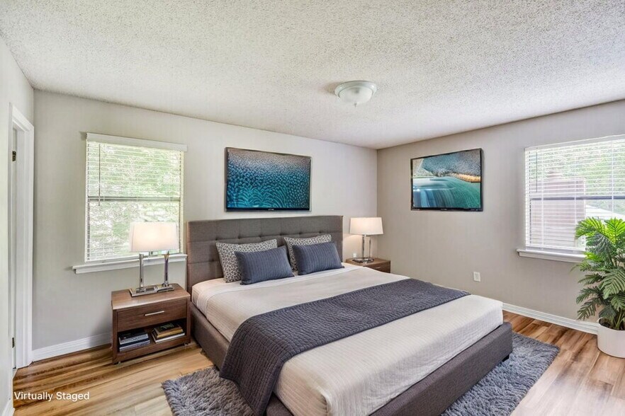 Building Photo - 1121 Sunscape Cir