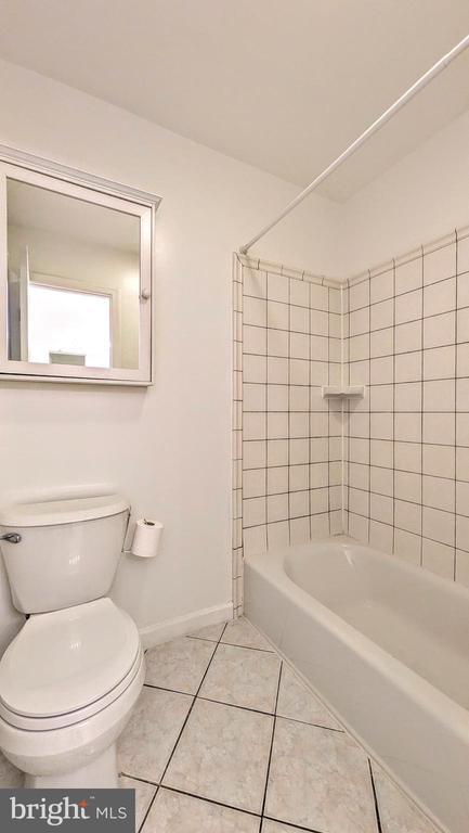 Building Photo - 8835 Tuckerman Ln