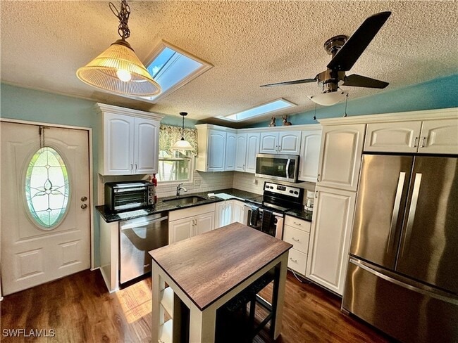 Building Photo - 3165 Bunny Run Dr