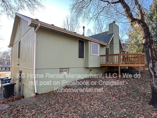 Building Photo - 9802 NW 72nd Terrace