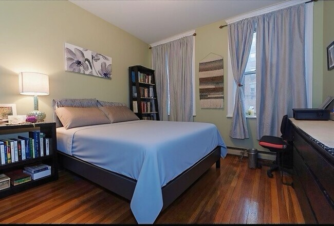 Building Photo - Desirable apartment in Brighton