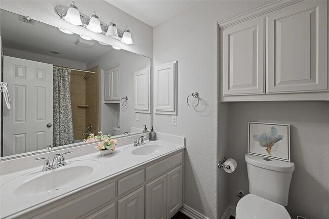 Building Photo - 12381 Bethel Dr