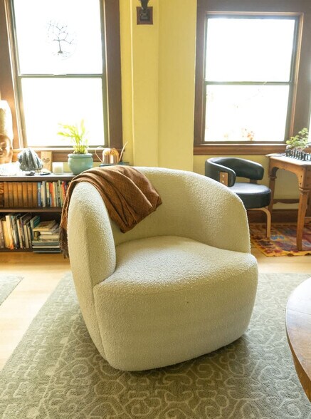 Building Photo - 364 62nd St