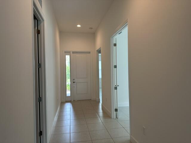 Building Photo - 11785 SW Oceanus Blvd