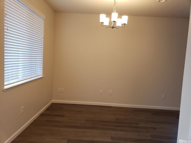 Building Photo - 3655 Oaklawn St