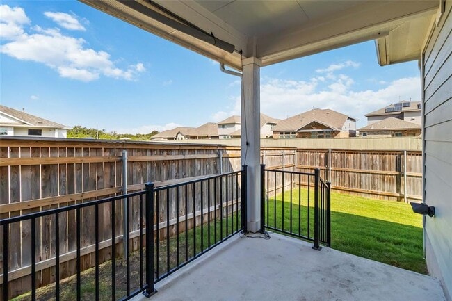 Building Photo - 220 Mirabeau Way