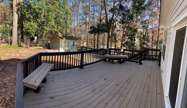 Building Photo - 1124 Theresa Ct