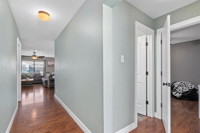 Building Photo - 208 Rock Hound Ln
