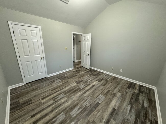 Building Photo - 3BR/2BA Home