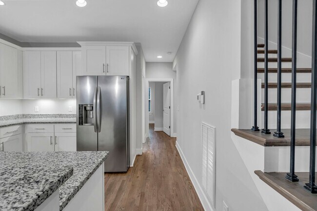 Building Photo - Beautiful North Nashville Home