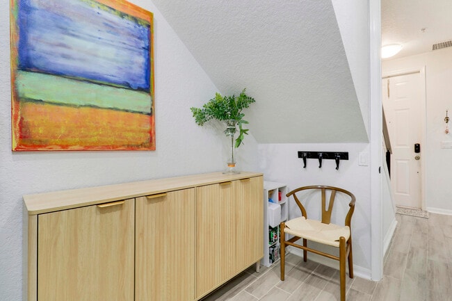 Building Photo - 1472 Corbison Point Pl