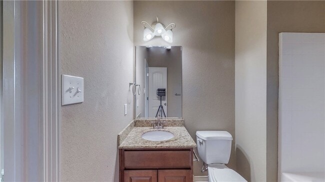 Building Photo - 2700 Horse Haven Ln