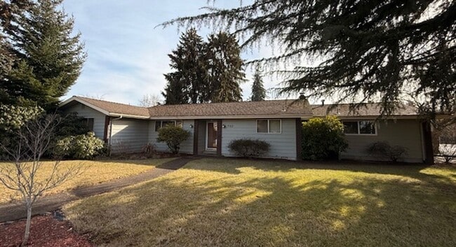 Primary Photo - Amazing Freshly Updated Four Bedroom Two Bath Home In Amazing Lebanon Location!