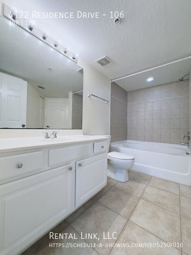 Building Photo - 4122 Residence Drive