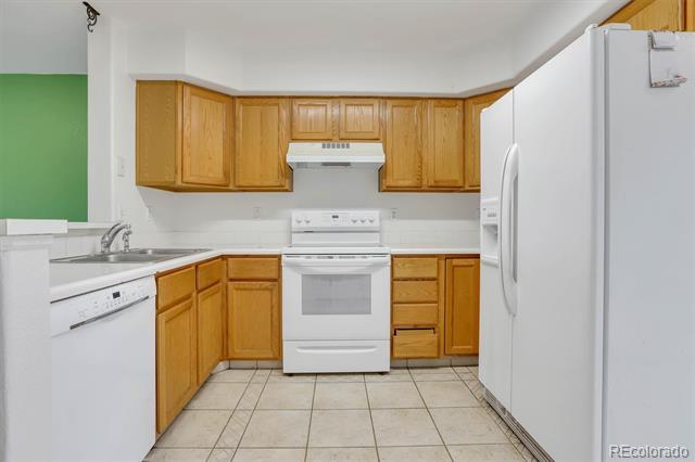 Building Photo - 3300 W Florida Ave