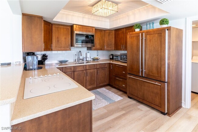 Building Photo - 9051 Gulf Shore Dr