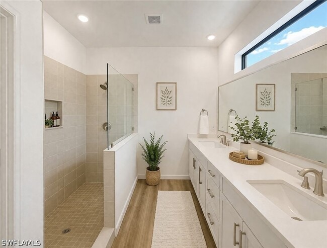 Building Photo - 19394 Hinkley Dr