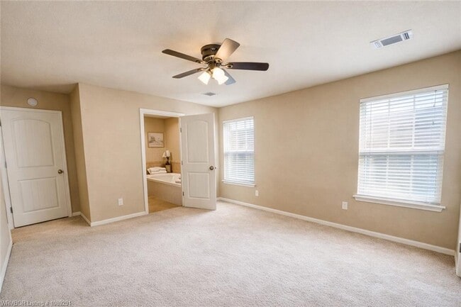 Building Photo - 6414 Huntington Ct