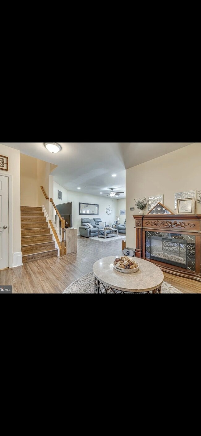 Building Photo - 132 Tall Grass Ln
