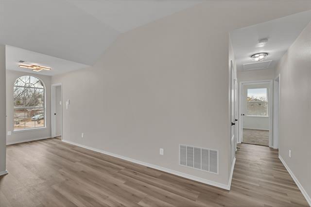Building Photo - 438 Stanley Falls Dr