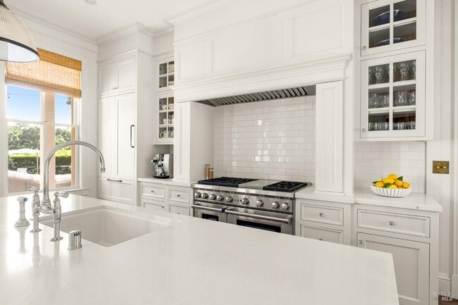 Building Photo - 989 Rutherford Rd