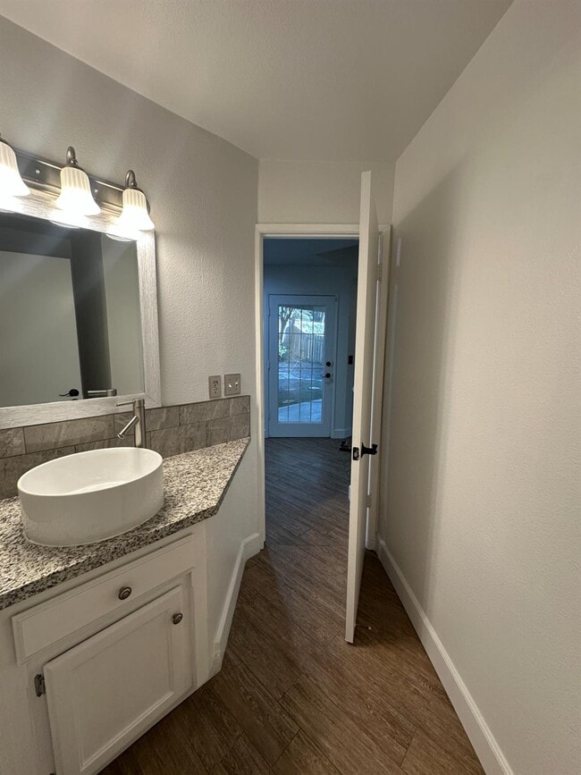 Building Photo - 10042 N Grouse Run