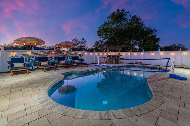 Building Photo - 9414 Laura Anne Dr