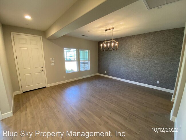 Building Photo - 4 br, 3.5 bath House - 1997 W Heritage Ct