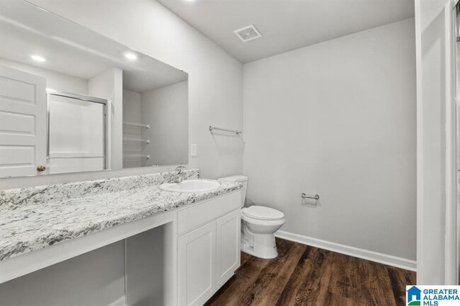 Building Photo - 1616 SIMMONS St