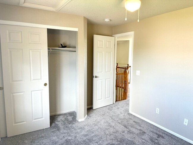 Building Photo - The Perfect Castle Rock Home for Rent