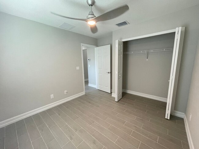 Building Photo - COMING SOON - 4/2.5/2  Home off of California Blvd.