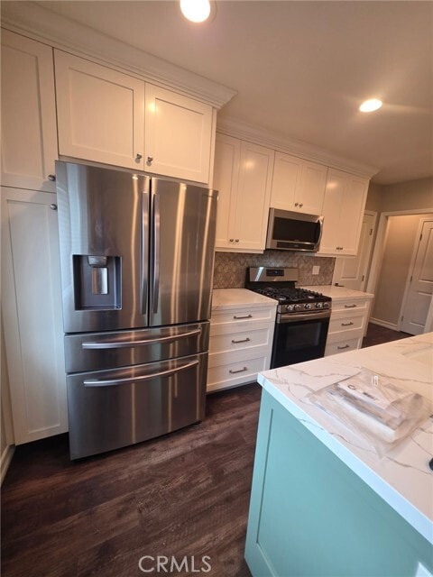 Building Photo - 9556 E Live Oak Ave