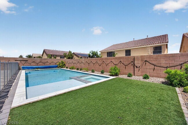 Building Photo - 9610 Twin Rivers Ct
