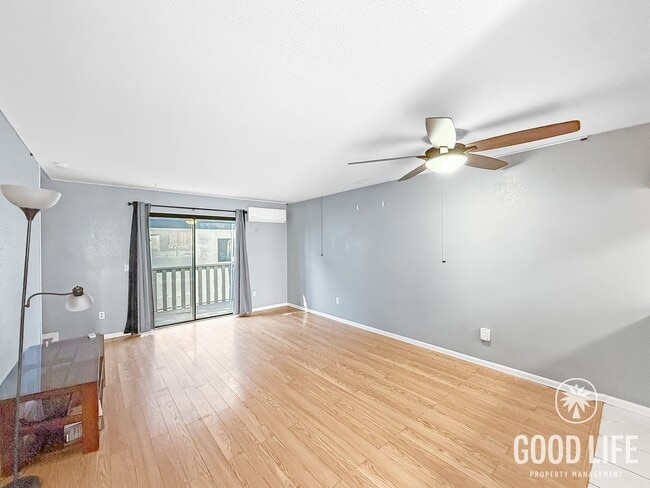 Building Photo - Charming 2BR / 1.5BA condo with 2-Car Garage in Imperial Beach